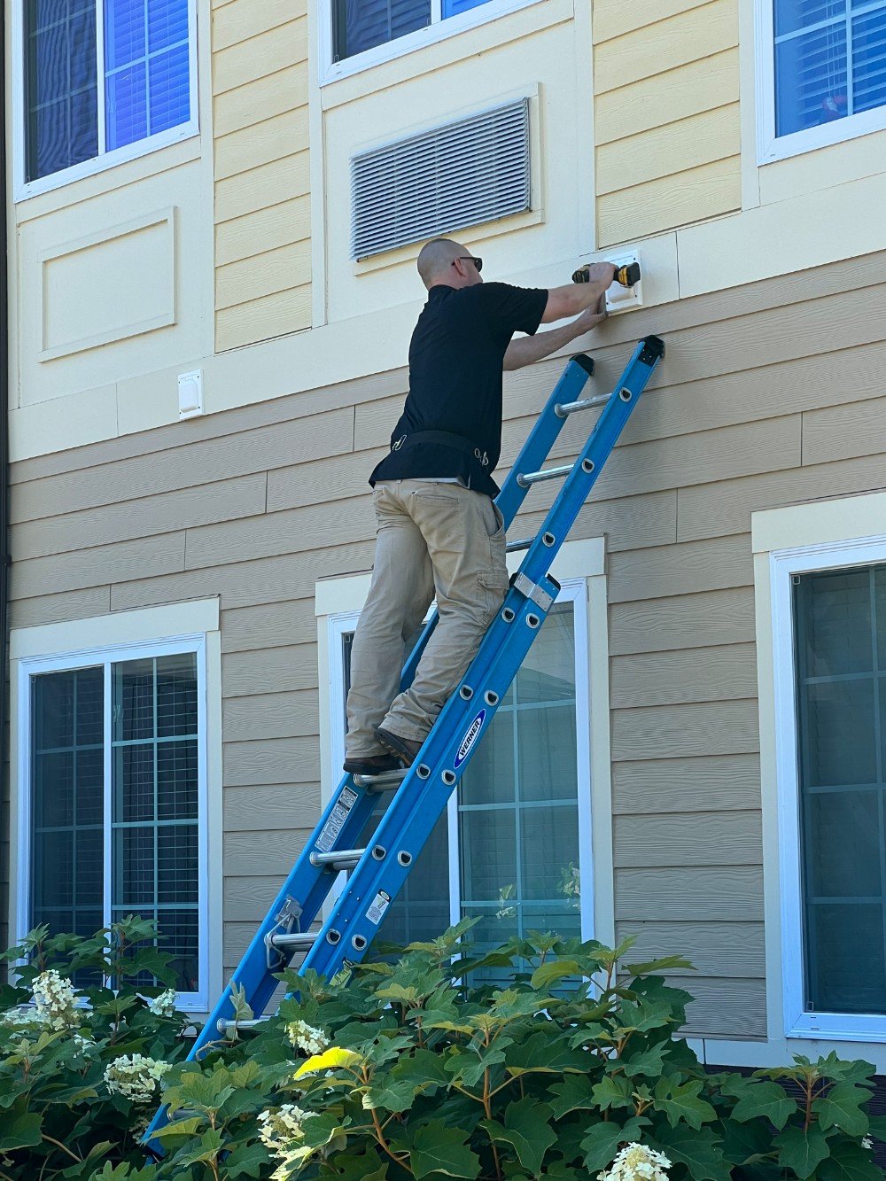 Installing Pest Proof Vent Cover on the Dryer Vent