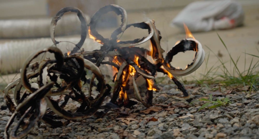 White Plastic Flex can burn