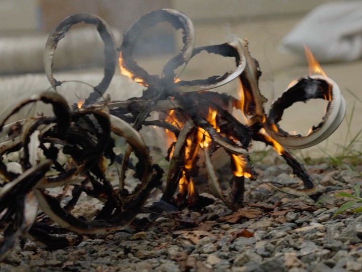 White Plastic Flex can burn
